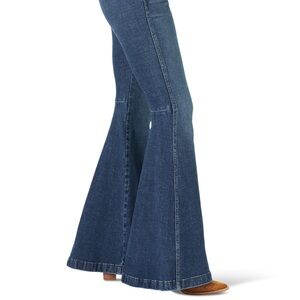 WRANGLER High rise retro denim jean size 32 X 32 flare bell bottom